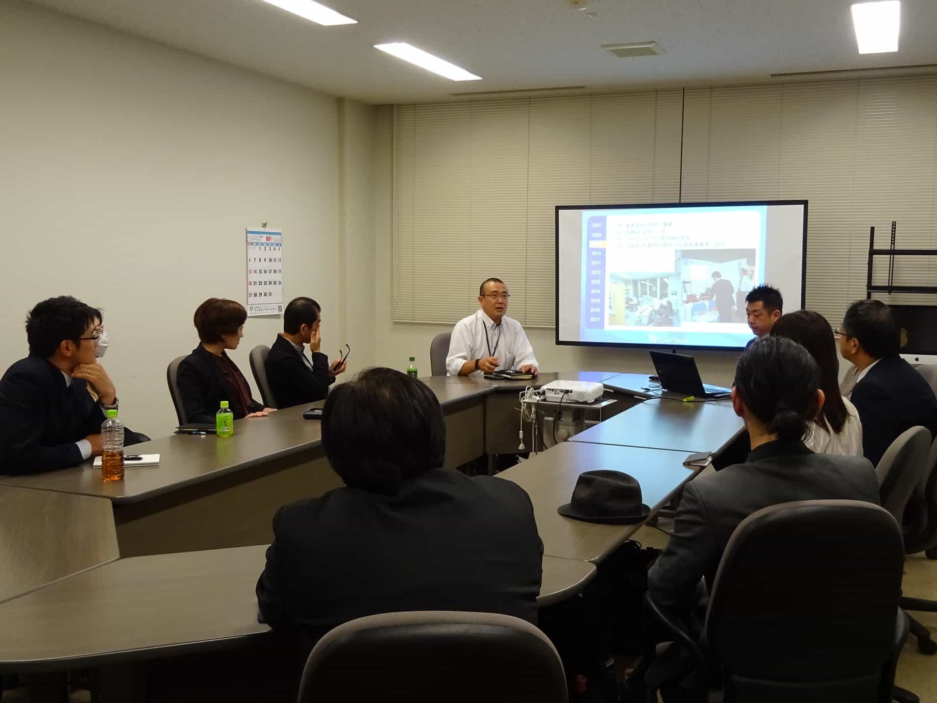 東札幌のレンタルオフィス「札幌市産業振興センター スタートアップ・プロジェクトルーム(レンタルオフィス)」の会議室