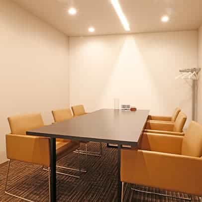赤坂のレンタルオフィス「THE OFFICE 赤坂見附」の会議室