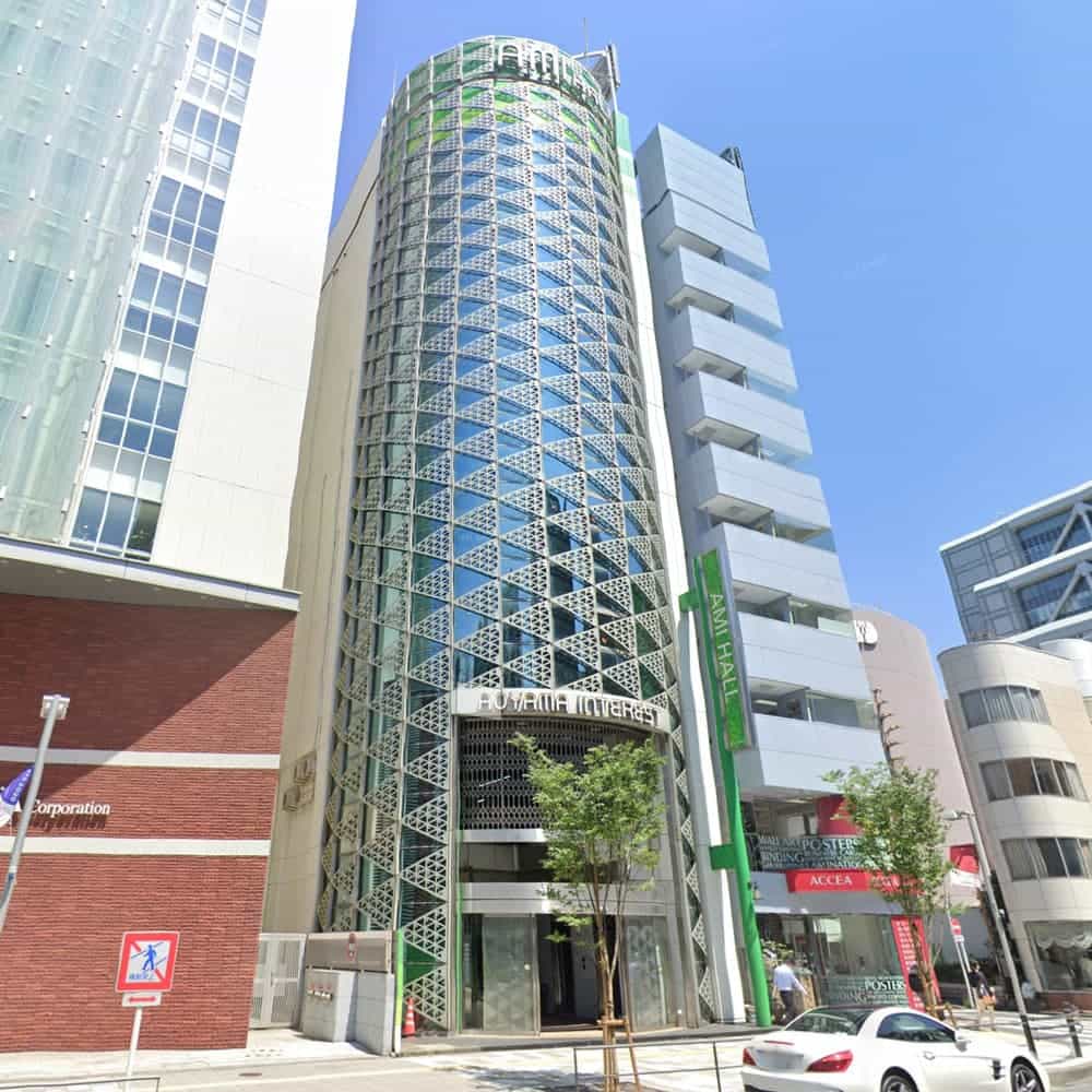 THE HUB 青山WESTの外観