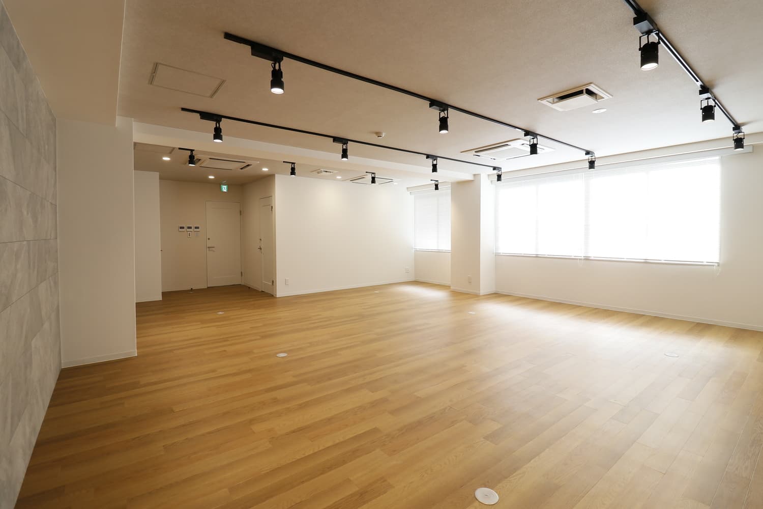 表参道のレンタルオフィス「THE BASE 南青山Ⅲ」の個室オフィス