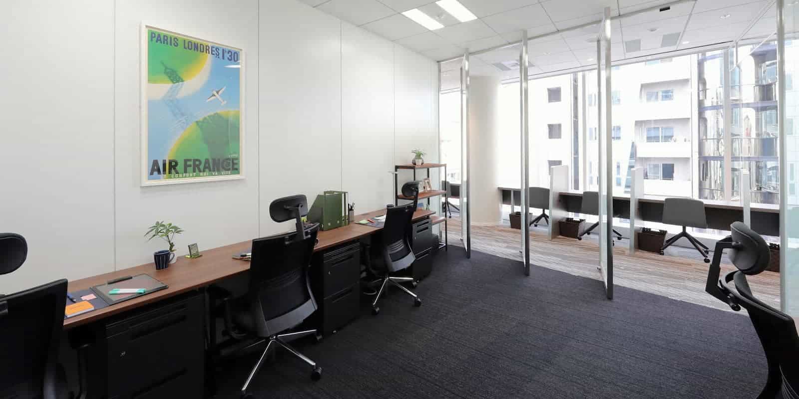 青山のレンタルオフィス「ビジネスエアポート青山」の専用個室