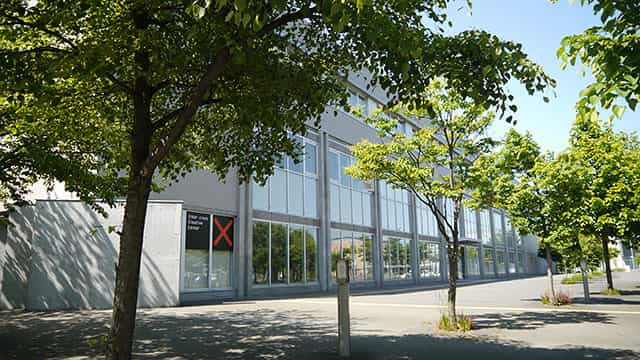 東札幌のレンタルオフィス「イン夕一クロス・クリエイティブ・センター(ICC)」の外観