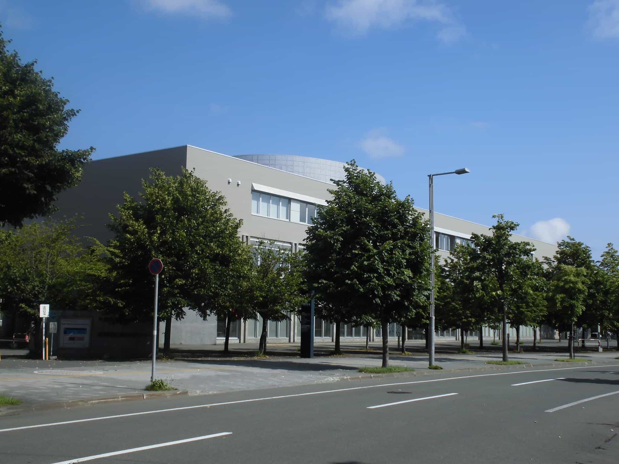 東札幌のレンタルオフィス「札幌市産業振興センター スタートアップ・プロジェクトルーム(レンタルオフィス)」の外観