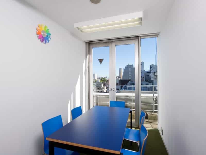 渋谷のレンタルオフィス「オープンオフィス渋谷hills」の会議室