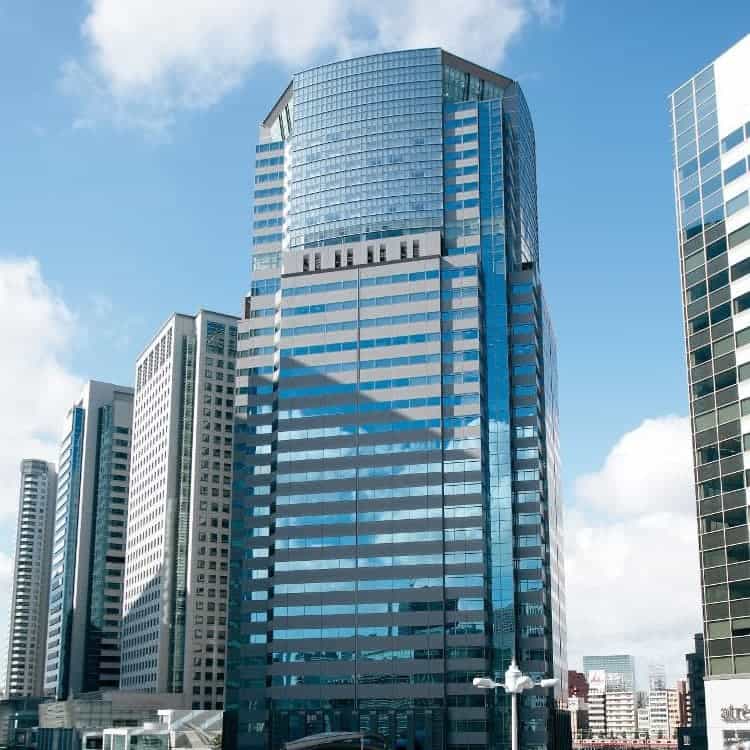 品川のレンタルオフィス「リージャス品川イーストワンタワー」の外観