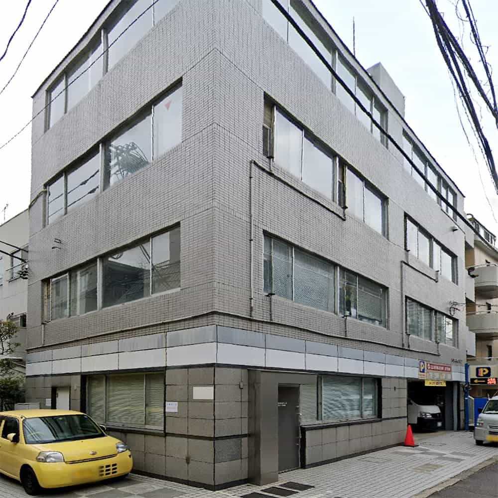 新宿のレンタルオフィス「THE HUB 西新宿」の外観