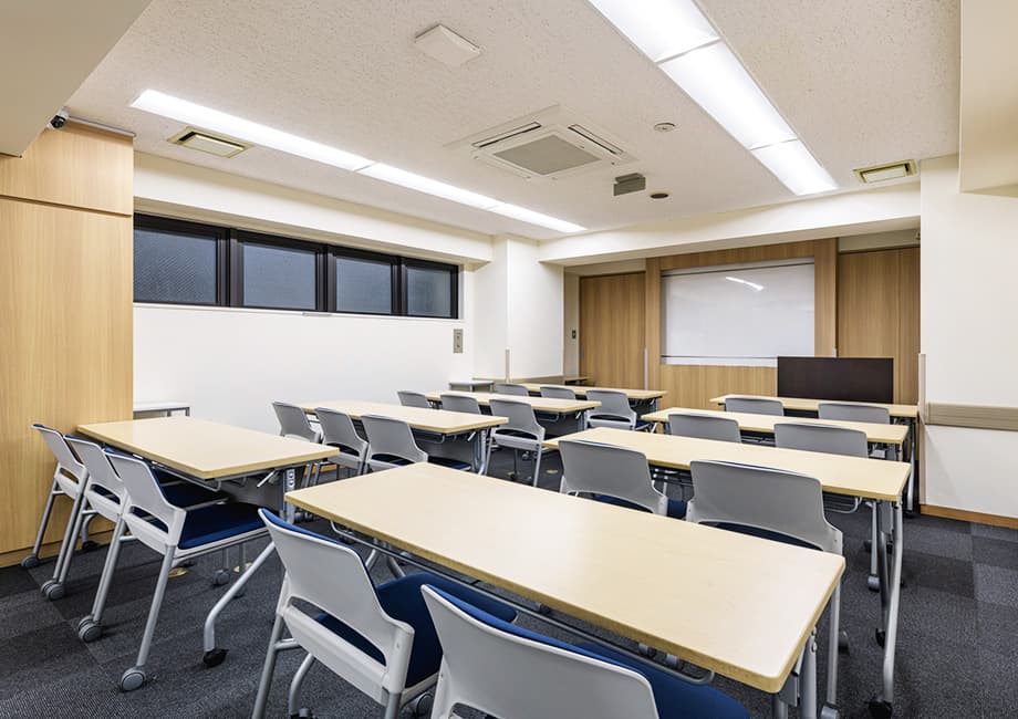 新宿アントレサロンの会議室
