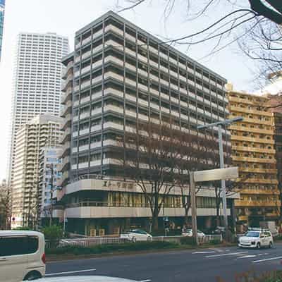 新宿のレンタルオフィス「ハローオフィス西新宿」の外観