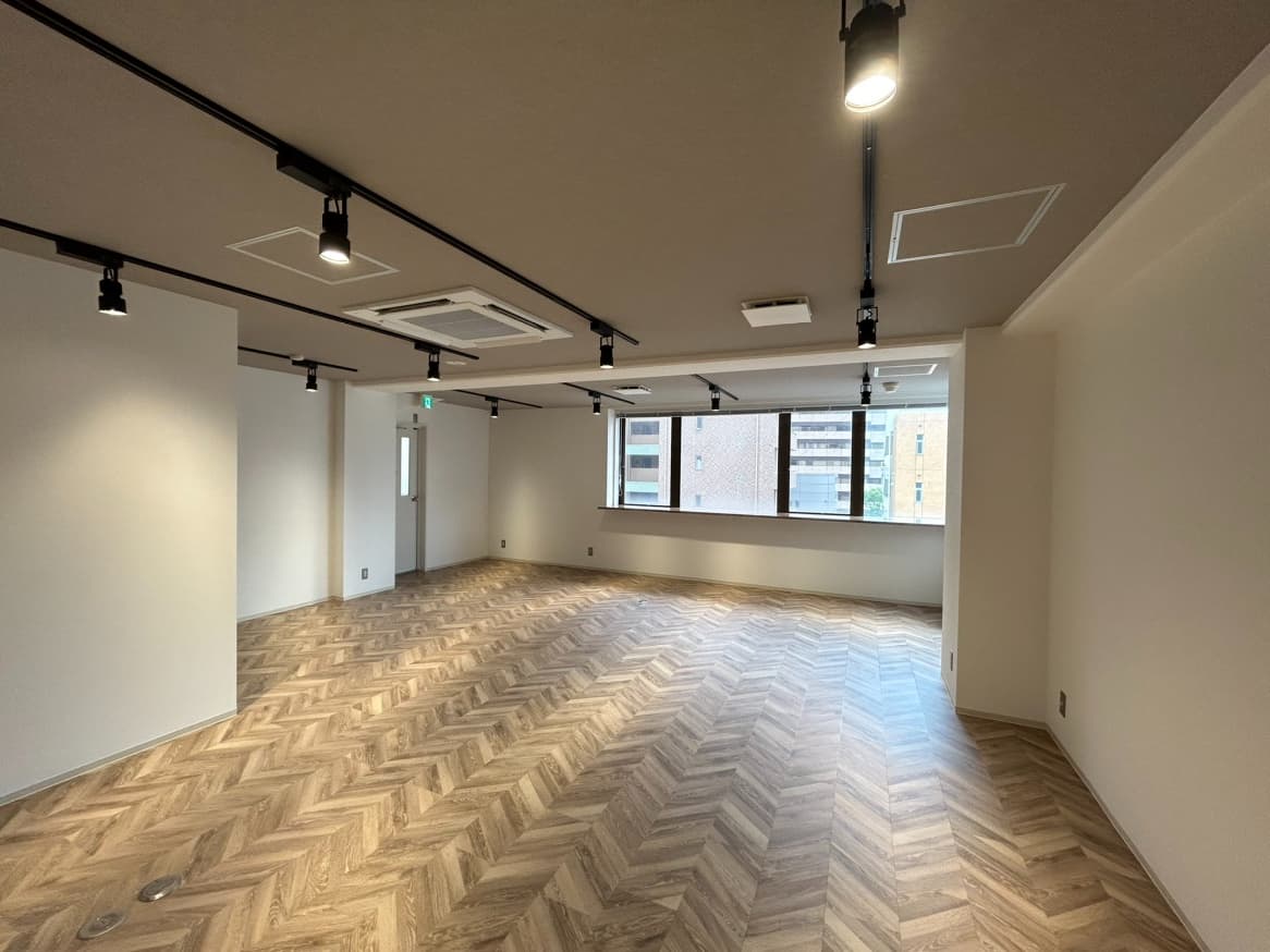 田町のレンタルオフィス「THE HUB 田町BASE」の専用オフィス