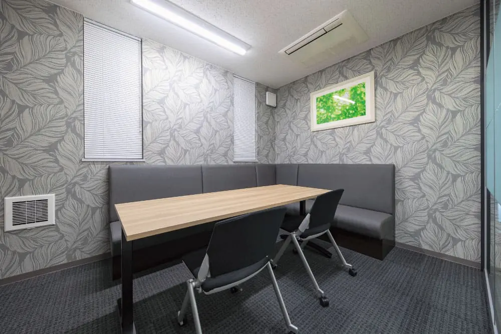 天翔オフィス新宿新大久保の会議室