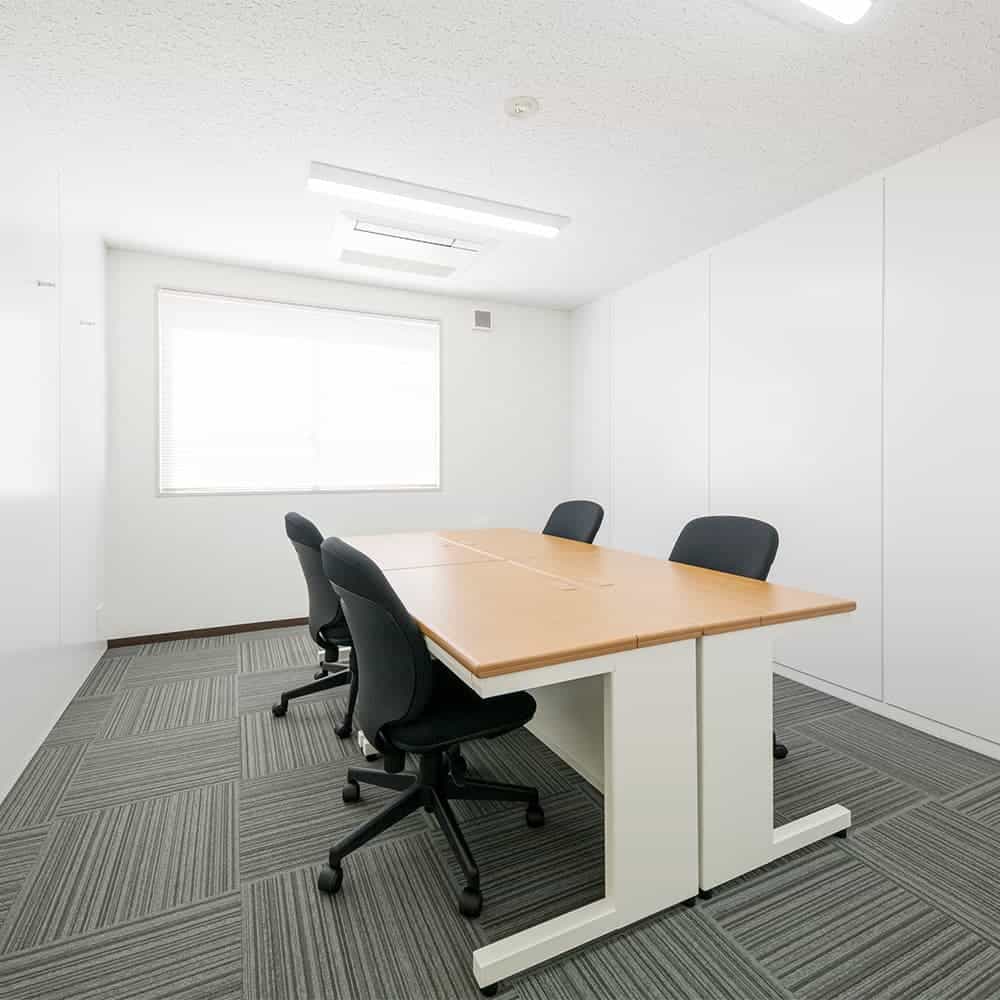 天翔オフィス上野末広町の個室