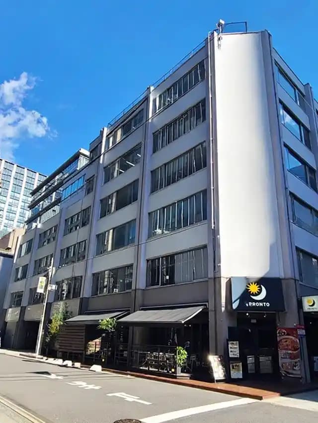 天翔オフィス淀屋橋のビル外観