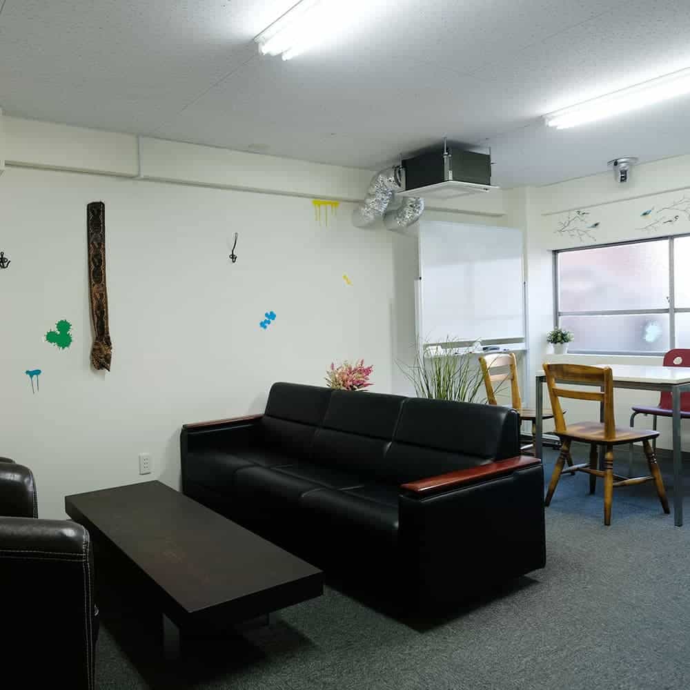 ＭＣオフィス上野の会議室。無料で利用可能なミーティングルーム