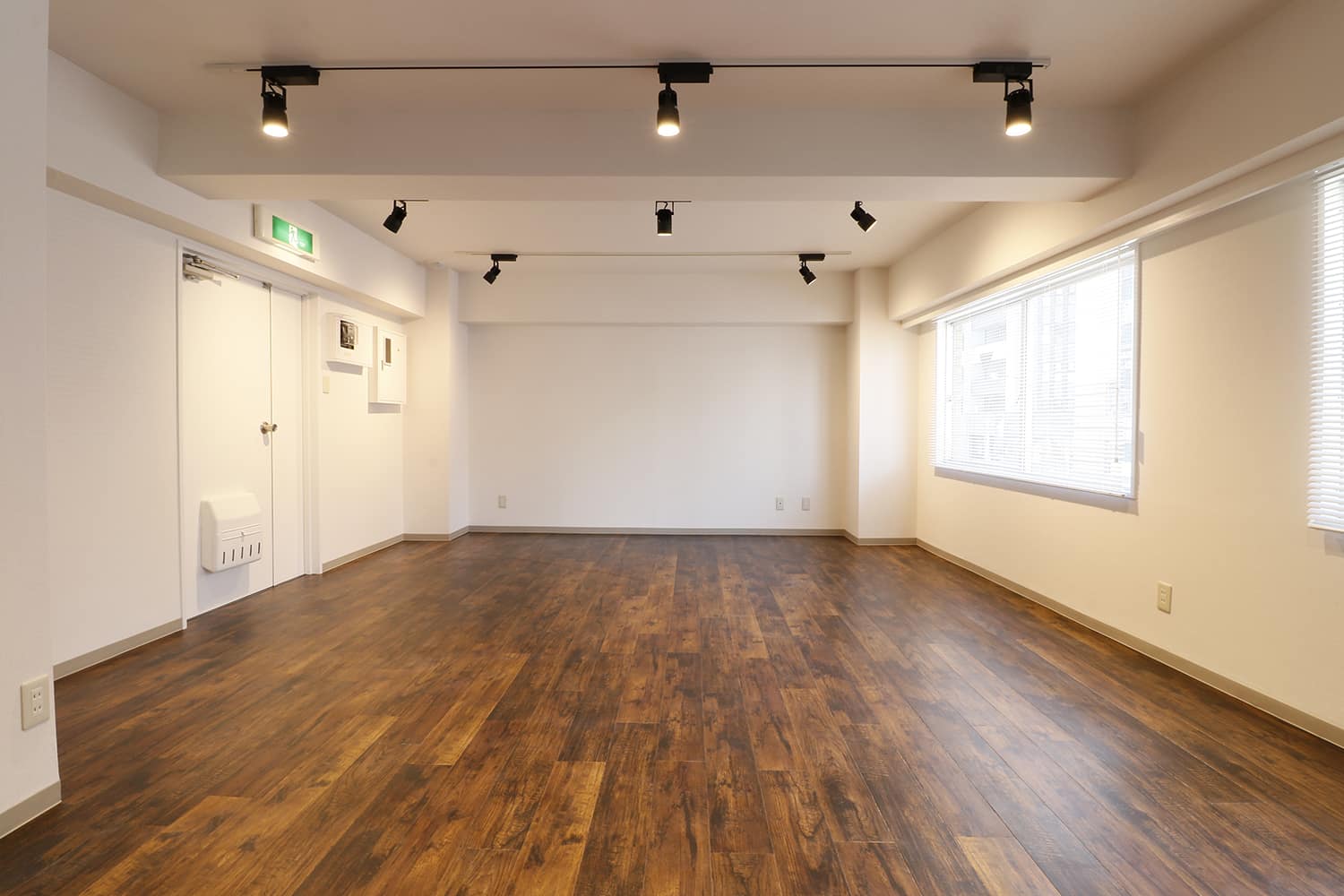 THE HUB 代々木BASE